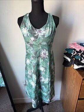 Patagonia Green Floral Tank Dress